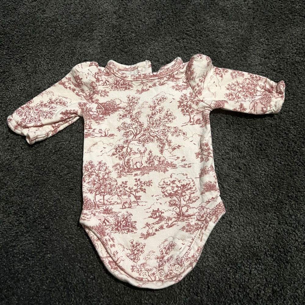 JANIE and JACK Newborn Bodysuit.